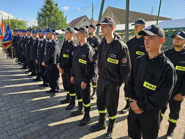 Uroczyste otwarcie rozbudowanej remizy w Krzelkowie