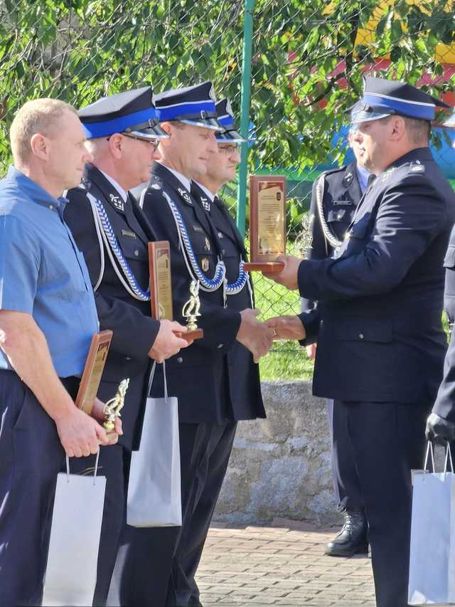 Uroczyste otwarcie rozbudowanej remizy w Krzelkowie