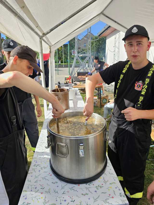 Uroczyste otwarcie rozbudowanej remizy w Krzelkowie