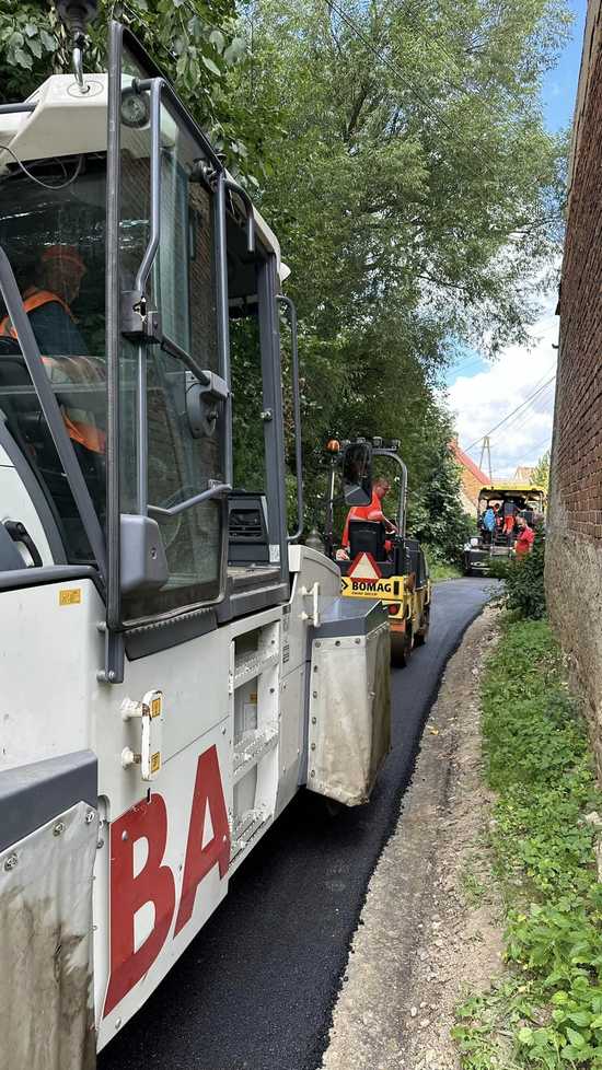 Remont drogi w Skalicach i na osiedlu Kopernika w Ziębicach