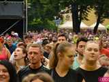 Dni i Noce Krzywej Wieży w strugach deszczu