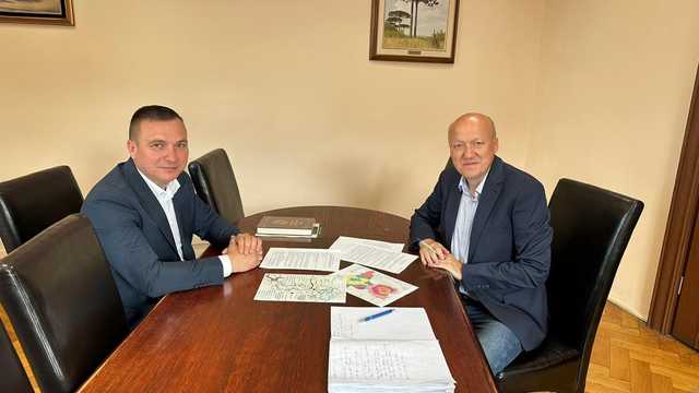 Burmistrz Kamieńca Ząbkowickiego zapowiada: od stycznia ruszy komunikacja z gminą Ziębice