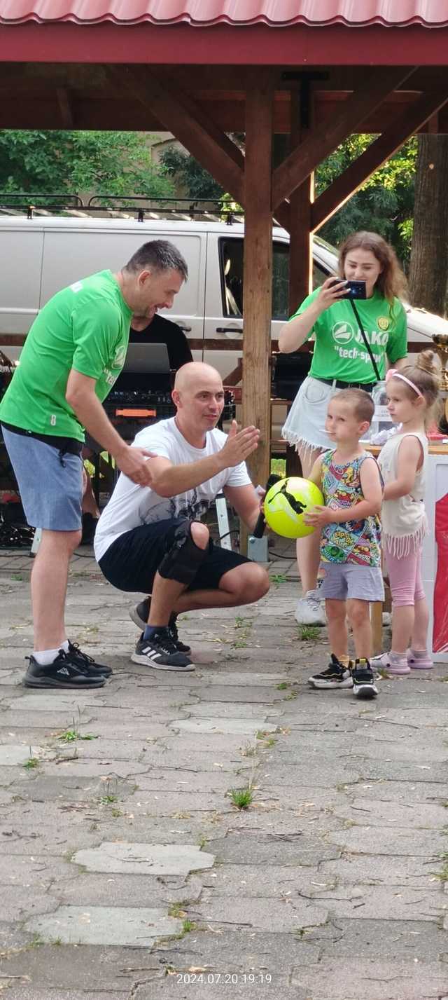 [FOTO] KS Cis Brzeźnica celebrował 25-lecie istnienia. Atrakcji nie brakowało