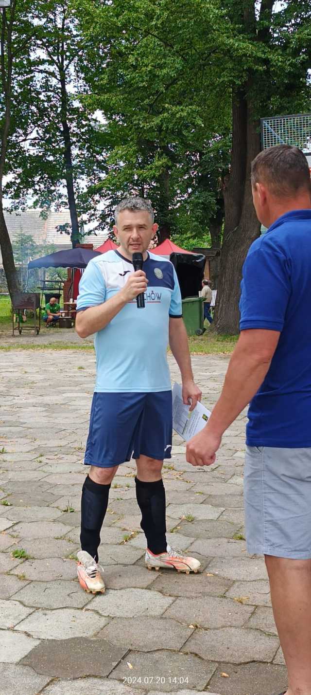 [FOTO] KS Cis Brzeźnica celebrował 25-lecie istnienia. Atrakcji nie brakowało