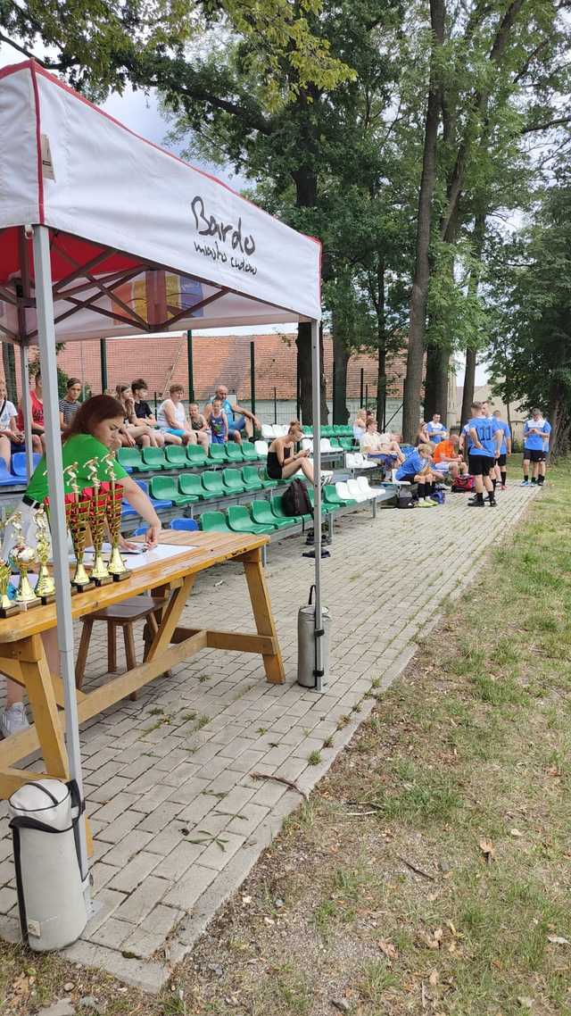 [FOTO] KS Cis Brzeźnica celebrował 25-lecie istnienia. Atrakcji nie brakowało