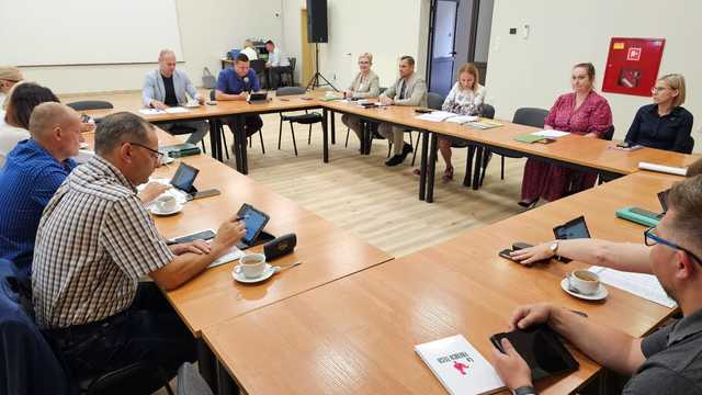 Za nami nadzwyczajna sesja Rady Miejskiej w Bardzie