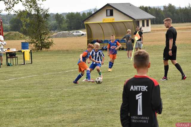 [FOTO] Rozpoczęło się świętowanie w Potworowie. Klub Sportowy Piasek obchodzi jubileusz 25-lecia istnienia