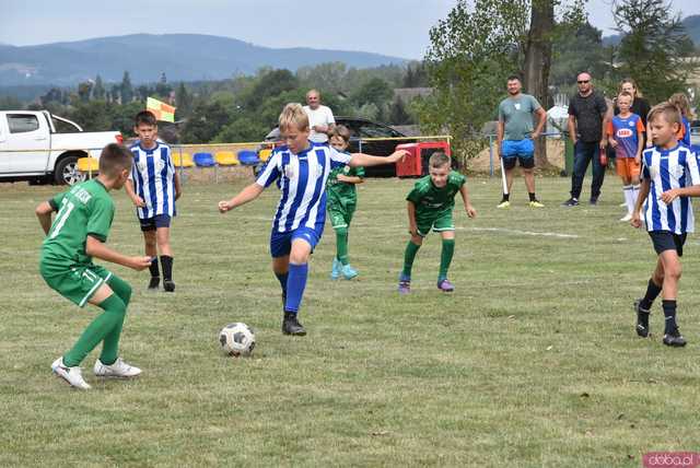 [FOTO] Rozpoczęło się świętowanie w Potworowie. Klub Sportowy Piasek obchodzi jubileusz 25-lecia istnienia