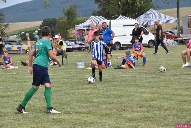 [FOTO] Rozpoczęło się świętowanie w Potworowie. Klub Sportowy Piasek obchodzi jubileusz 25-lecia istnienia