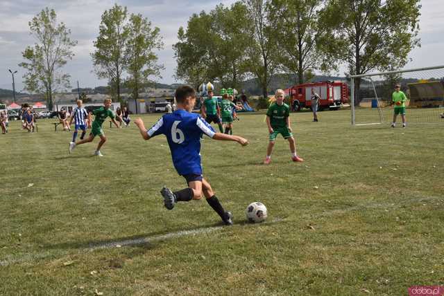 [FOTO] Rozpoczęło się świętowanie w Potworowie. Klub Sportowy Piasek obchodzi jubileusz 25-lecia istnienia