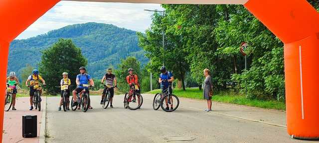 [FOTO] W Bardzie wystartował Rajd Rowerowy Strefy MTB Sudety