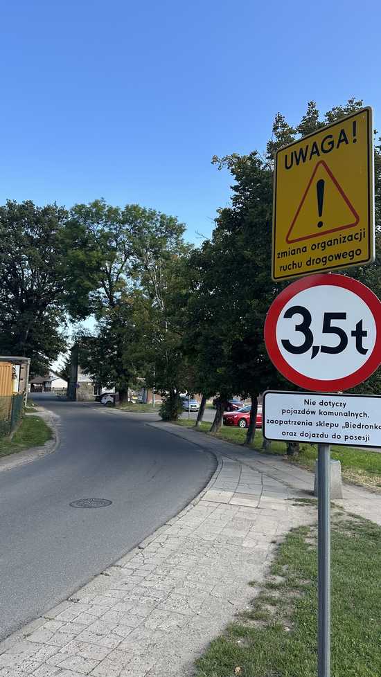 Komunikat dotyczący organizacji ruchu w obrębie ulic Polnej i Stawowej w Ziębicach 