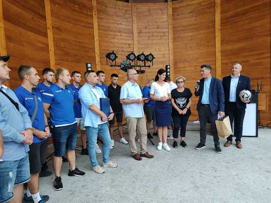 Podczas Pikniku Sportowego świętowano awans Unii Złoty Stok do ligi okręgowej