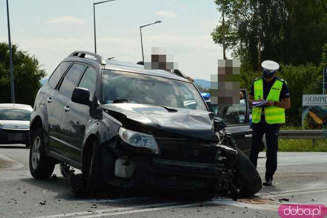 Wypadek na ósemce w Ząbkowicach Śląskich. Dwa śmigłowce LPR w akcji