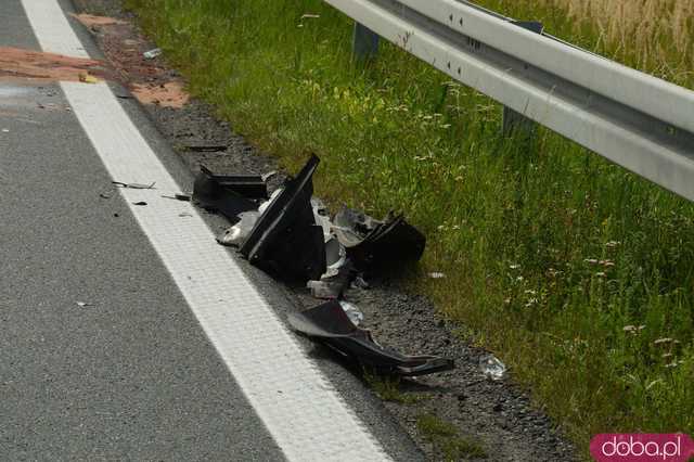 Wypadek na ósemce w Ząbkowicach Śląskich. Dwa śmigłowce LPR w akcji