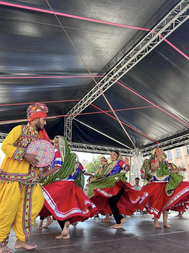  Hinduski taniec i muzyka na ząbkowickim rynku