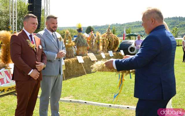 Dożynki gminy Kamieniec Ząbkowicki w Ożarach