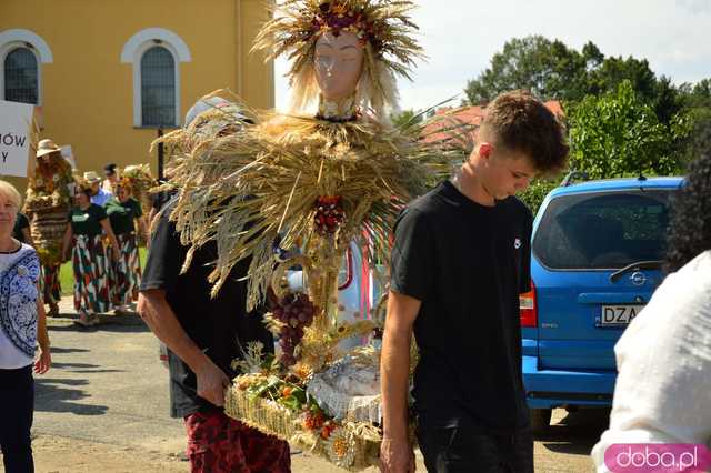 Dożynki gminy Kamieniec Ząbkowicki w Ożarach