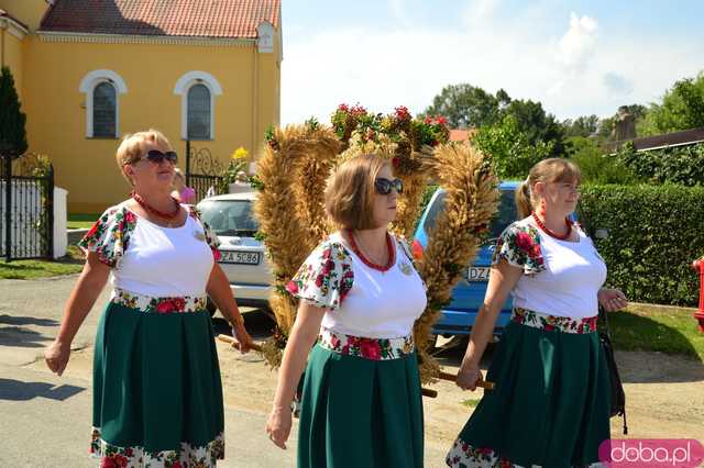 Dożynki gminy Kamieniec Ząbkowicki w Ożarach