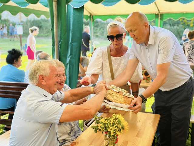 Dożynki Parafialne w Niedźwiedniku 