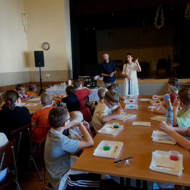 Warsztaty edukacyjne z polimerami w Kamieńcu Ząbkowickim 
