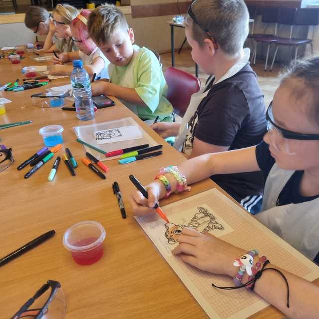 Warsztaty edukacyjne z polimerami w Kamieńcu Ząbkowickim 