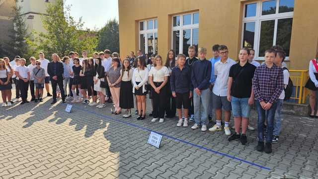 Uroczyste rozpoczęcie nowego roku szkolnego w Gminie Bardo