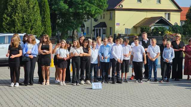 Uroczyste rozpoczęcie nowego roku szkolnego w Gminie Bardo