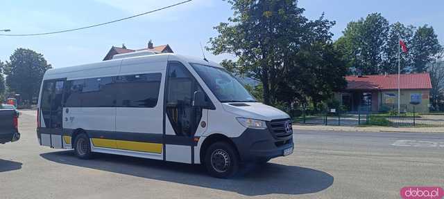 Rusza zastępcza komunikacja autobusowa między Ostroszowicami a Grodziszczem, Rudnicą i Jemną