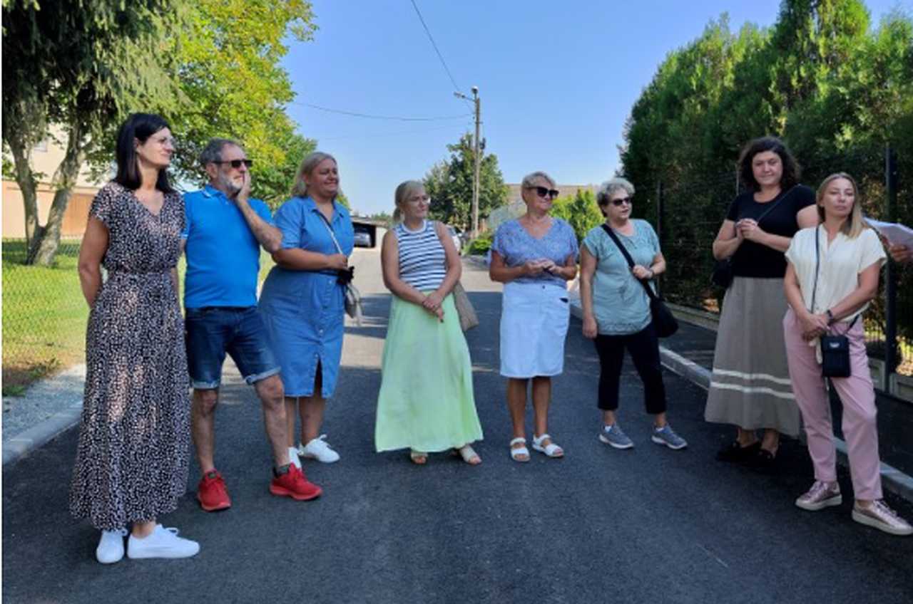Odbiór inwestycji w Laskach: Betonówka już po przebudowie 