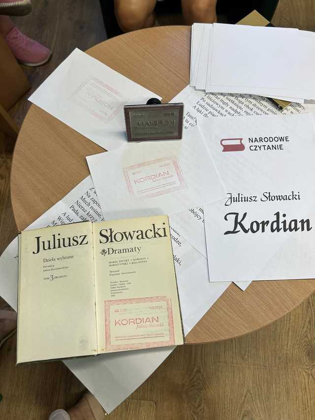 [FOTO] Literacka podróż z „Kordianem”. Narodowe Czytanie w Ząbkowicach Śląskich