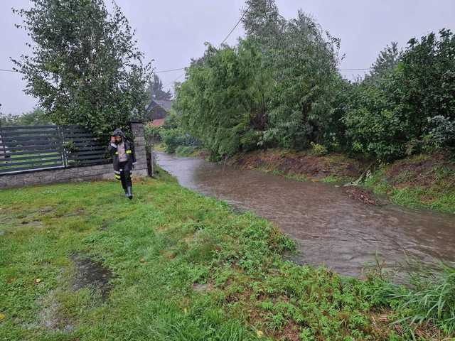 [FOTO] Aktualna sytuacja powodziowa w Gminie Stoszowice 
