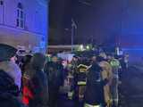 Wzrost poziomu wód w Jadkowej i Budzówce, ewakuacje w Olbrachcicach i zalane drogi. Ciężka noc w Ząbkowicach Śląskich