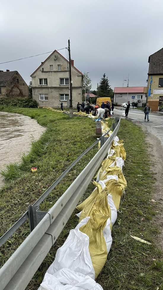 Podnoszący się poziom wód i przerwy w dostawie prądu w Gminie Ziębice
