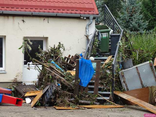 [FOTO] Bardo po powodzi: wielu mieszkańców straciło dobytek życia, jakie wsparcie jest teraz najważniejsze dla poszkodowanych?