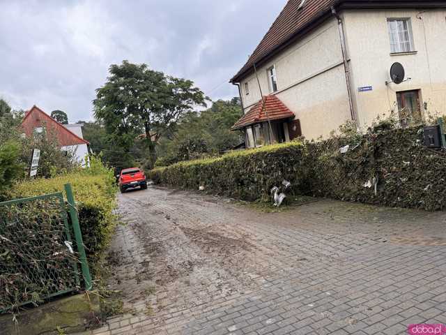 [FOTO] Bardo po powodzi: wielu mieszkańców straciło dobytek życia, jakie wsparcie jest teraz najważniejsze dla poszkodowanych?