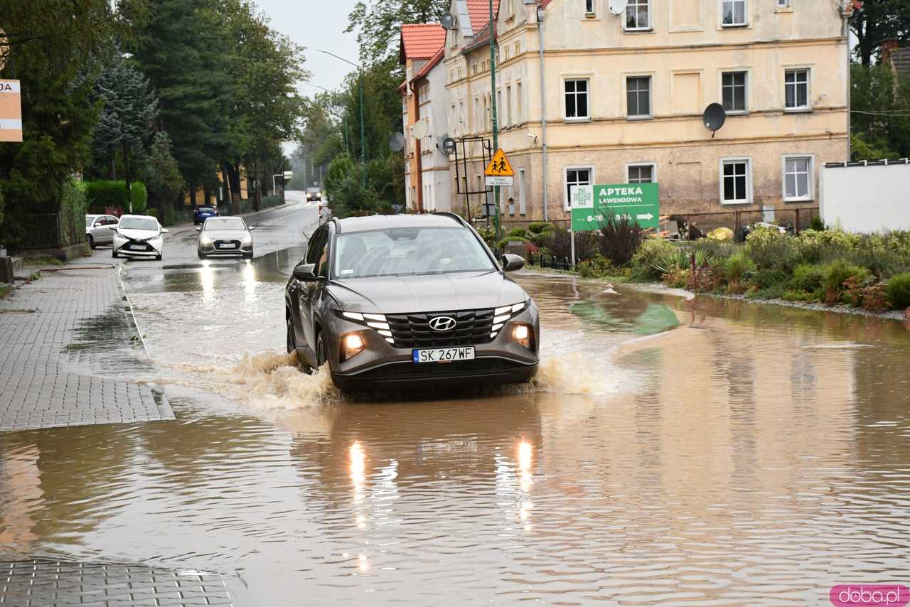 [FOTO,WIDEO] Obecna sytuacja po powodzi w Kamieńcu Ząbkowickim: woda ustąpiła, ale zniszczenia pozostały