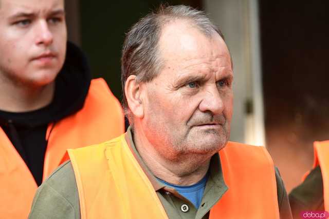 [FOTO, WIDEO] Łącząc siły dla powodzian, czyli akcja pomocowa Myśliwi Razem w Kamieńcu Ząbkowickim
