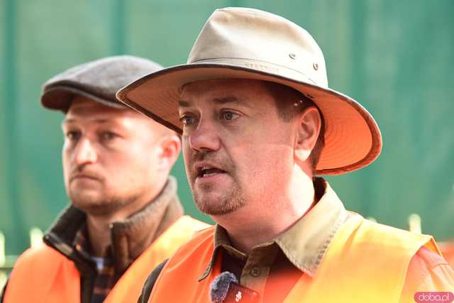 [FOTO, WIDEO] Łącząc siły dla powodzian, czyli akcja pomocowa Myśliwi Razem w Kamieńcu Ząbkowickim