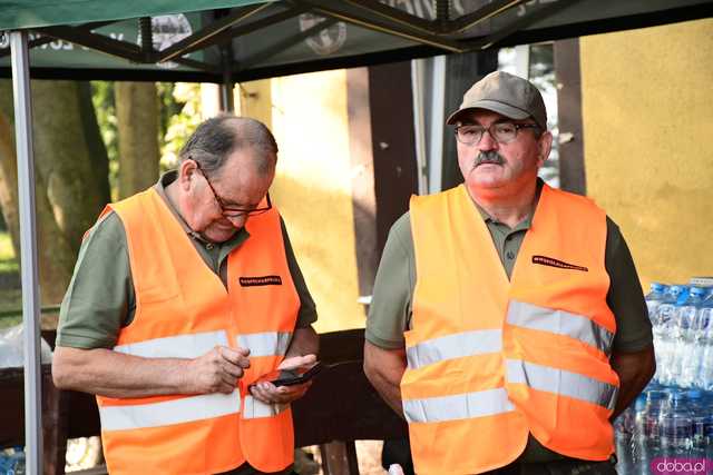 [FOTO, WIDEO] Łącząc siły dla powodzian, czyli akcja pomocowa Myśliwi Razem w Kamieńcu Ząbkowickim