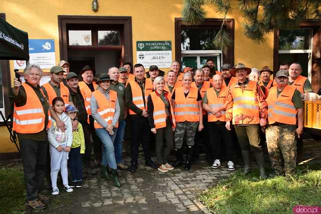 [FOTO, WIDEO] Łącząc siły dla powodzian, czyli akcja pomocowa Myśliwi Razem w Kamieńcu Ząbkowickim