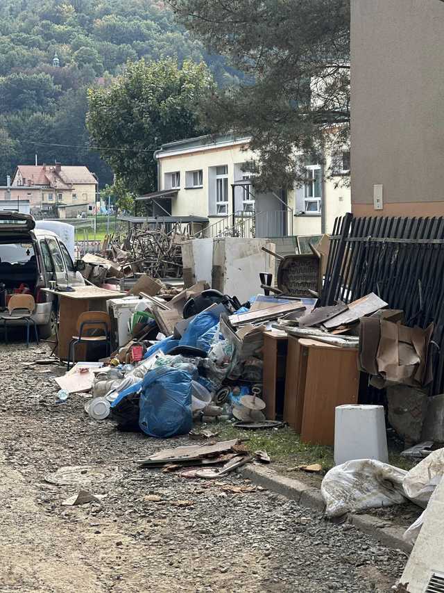 [FOTO] Ziębice dla Barda: Serce na scenie, pomoc dla powodzian