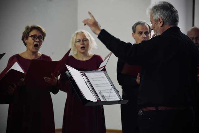 [FOTO] Muzyka prawosławna w dawnym kościele ewangelickim w Ziębicach – niezwykły koncert Gminnego Chóru Św. Jerzego