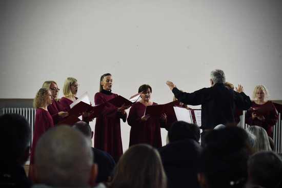 [FOTO] Muzyka prawosławna w dawnym kościele ewangelickim w Ziębicach – niezwykły koncert Gminnego Chóru Św. Jerzego