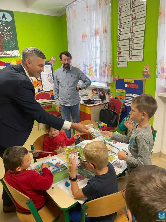 [FOTO] Dzień Przedszkolaka w gminie Ząbkowice Śląskie i magiczna niespodzianka od Burmistrza