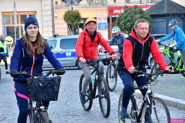 [FOTO] Miłośnicy dwóch kółek po raz 25. pojechali w Rekreacyjnym Rajdzie Rowerowym