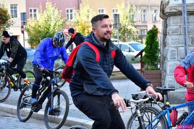[FOTO] Miłośnicy dwóch kółek po raz 25. pojechali w Rekreacyjnym Rajdzie Rowerowym
