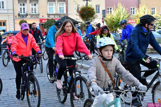 [FOTO] Miłośnicy dwóch kółek po raz 25. pojechali w Rekreacyjnym Rajdzie Rowerowym