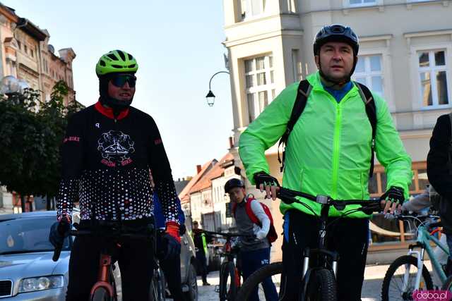 [FOTO] Miłośnicy dwóch kółek po raz 25. pojechali w Rekreacyjnym Rajdzie Rowerowym