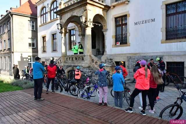 [FOTO] Miłośnicy dwóch kółek po raz 25. pojechali w Rekreacyjnym Rajdzie Rowerowym